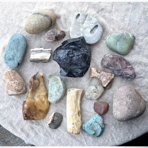 *SOLD*11lb. Lot Stone Tool Artifacts | Native American Paleolithic Neolithic PNW